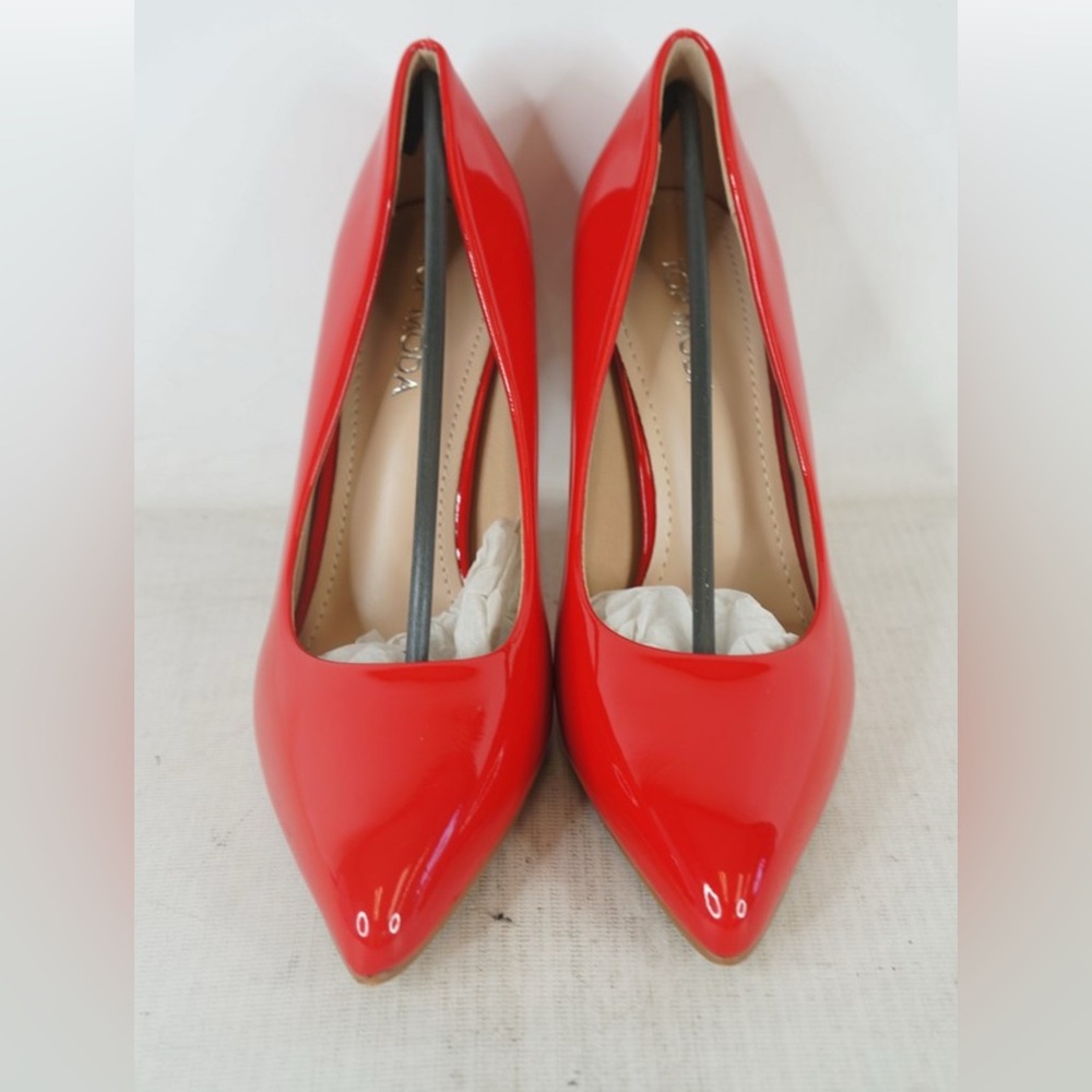 TOP Moda Vibrant Red Heels - Picture 4 of 9